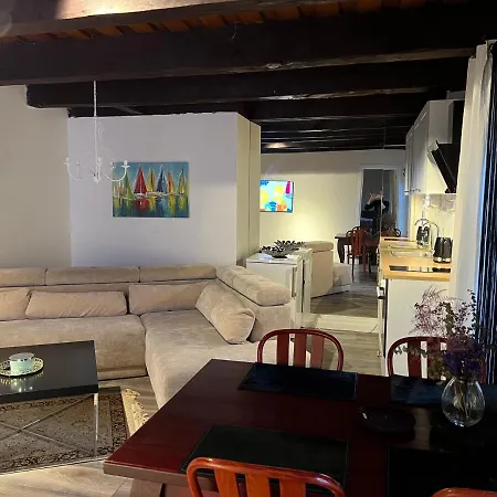 Tiltu 5 Apartament *